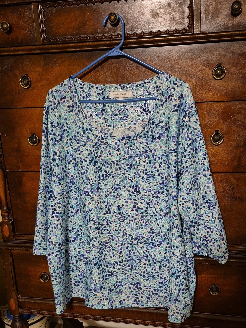 Emily Daniels 3x Scoop Neck Top. Blues, Aqua, Silver Thread. 3/4 Sleeve